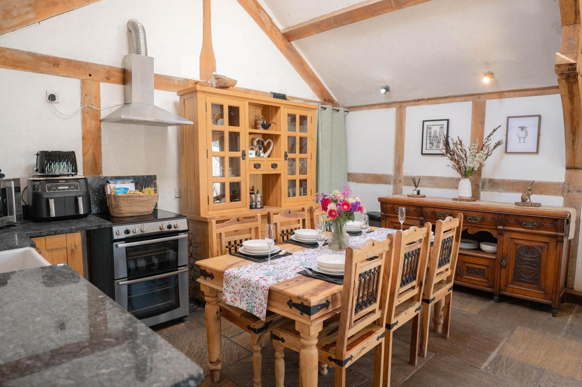Barnacre Green Cottage - Eco-Friendly Cosy Cottage Moreton  Экстерьер фото