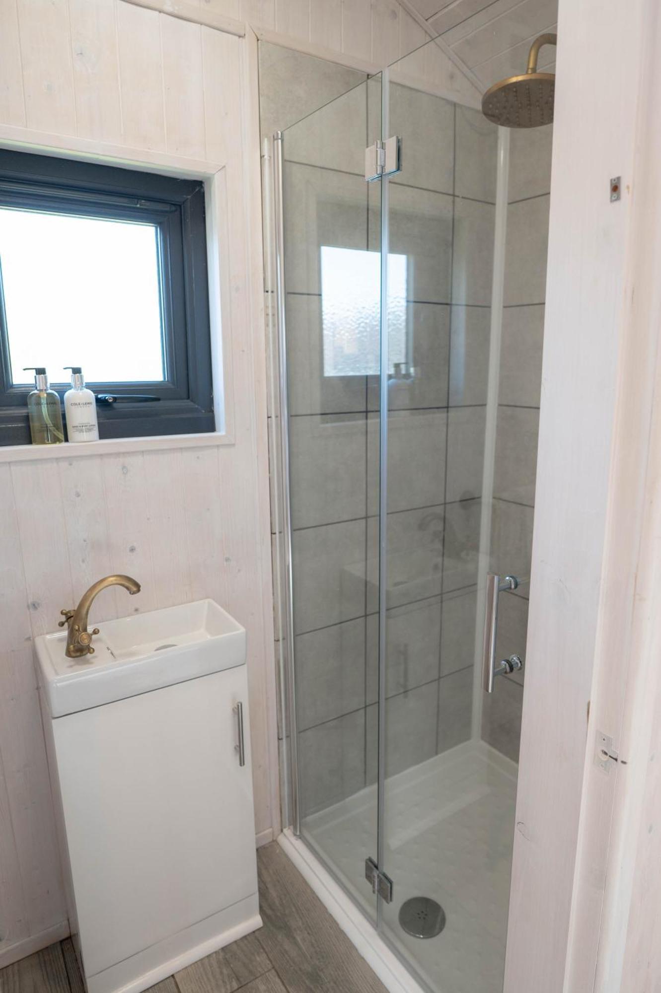 Barnacre Green Cottage - Eco-Friendly Cosy Cottage Moreton  Экстерьер фото